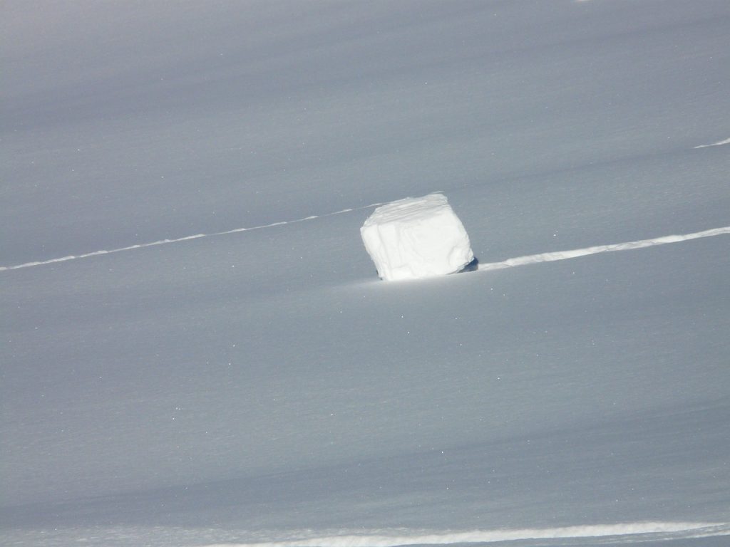 bloque-nieve-avalancha-16178_1280